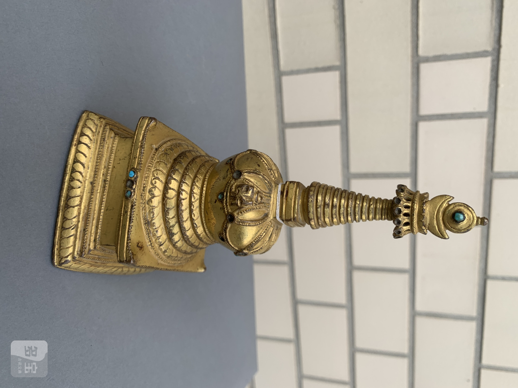 A GILT-BRONZE STUPA - 图7
